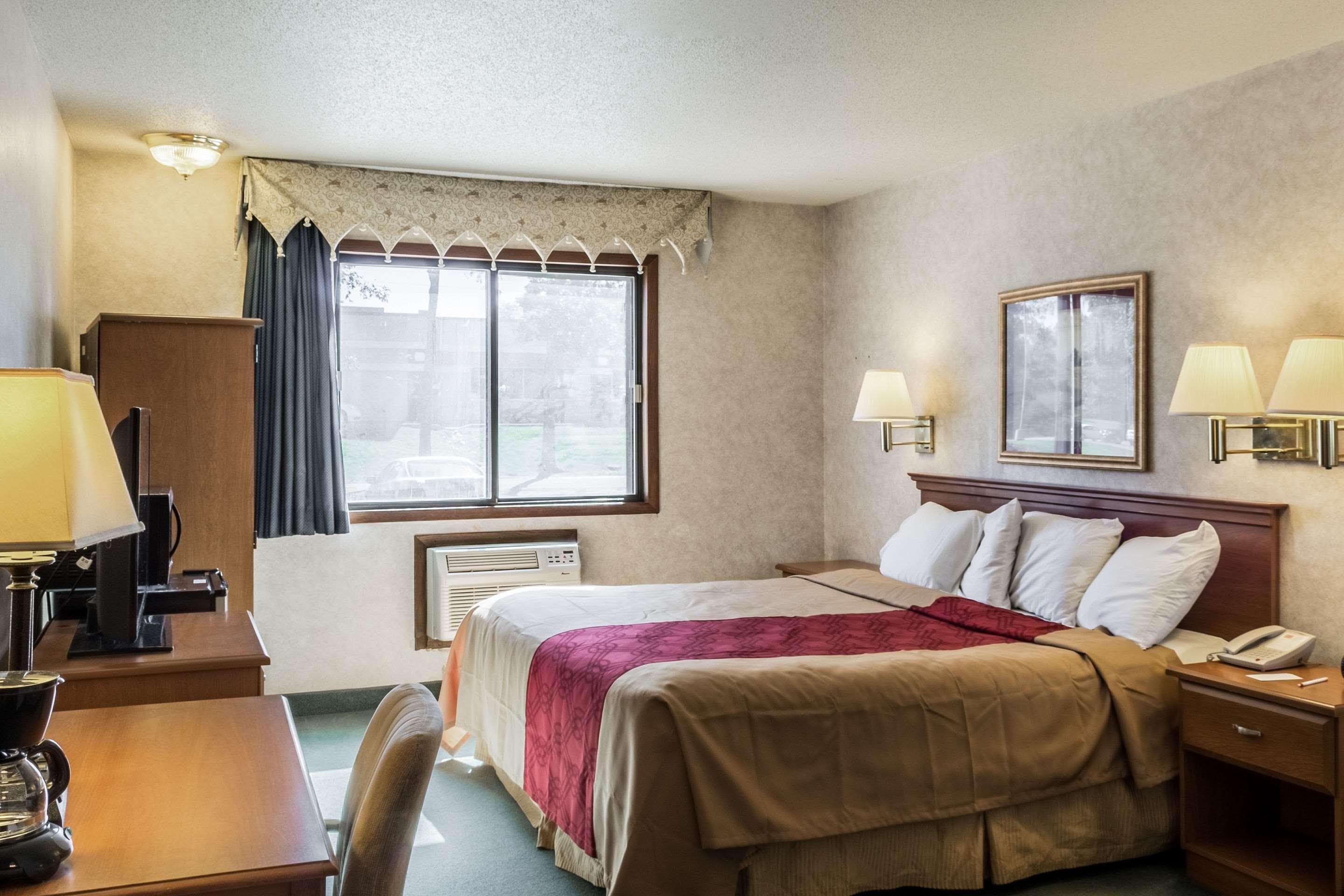 Econo Lodge North Sioux Falls Zewnętrze zdjęcie