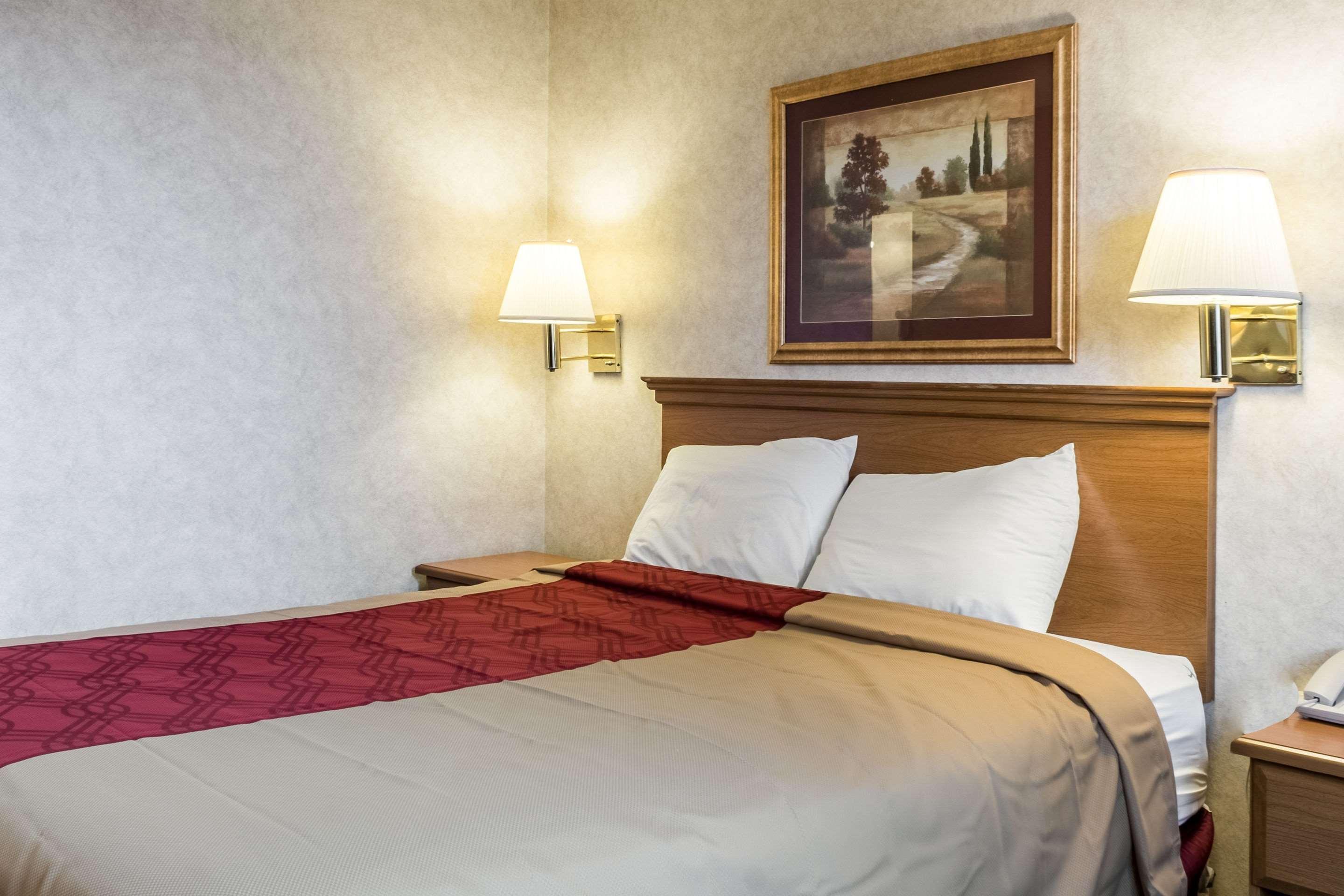 Econo Lodge North Sioux Falls Zewnętrze zdjęcie